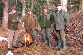 Btr Ohlstadt 2011				 				Verbandsjugendprüfung 2010 in Buchheim am 10. April 				 				 				 				 						 							 Gemeldet: 18, geprüft:18, bestanden:17 Hunde 							Punkte 						 						 							Kira von der Riedleite 43/09, gew. 24.01.2009, spl,sil,AH 								F:Alfons Reiner, 86502 Osterbuch 							77 						 						 							Mira von der  Schmiede 16/09, gew. 29.01.2009, spl,sil 							F: Ulrich Mergner, 96157 Ebracht 							76 						 						 							Herzog von Buchheim 444/08, gew. 03.10.2008, stumm 							F: Christian Seelmann, 91315 Höchstadt/A, 							75 						 					 							/Horneth von Buchheim 446/08, gew. 03.10.2008, sil 							F: Leonhard Schmieg, 91593 Buchheim 							74 						 					 							Hanno vom Emsdeich 582/08, gew. 26.12.2008, sil 							F: Uwe Meißner, 91620 Ohrenbach 							73 						 					 							Bazi vom Labertal 522/08, gew. 02.11.2008,sil 							F: Detlev Ring, 96152 Burghaslach 							70 						 					 						Yesterday vom Sämmenhof 384/09, gew. 06.09.2009, sil 							F: Hans Sämmer, 97950 Gerchsheim 						67  					 					 						Yesko vom Sämmenhof 377/09, gew. 06.09.2009, Laut fragl 							F: Hans Sämmer, 97950 Gerchsheim 						67 					 					 						Yulchen vom Sämmenhof 385/09, gew. 06.09.2009, silF: Kerstin Epp, 97957 Wittighausen 						66 					 					 						Ayka von der Bachmühle 540/08, gew. 25.12.2008, sil 							F: Erika Hauf, 91598 Colmberg 						63  					 					 						Heidi von Buchheim 445 /08, gew. 03.10.2009, sil 							F: Burkhard Merget, 63791 Karlsteins 						55 					 					 						Bero vom großen Herzberg 279/09, gew. 06.05.2009, sil 							F: Bernd Franke, 31195 Lamspringe 						54 					 					 						 							 								 									 										Hunde aus dem Zuchtversuch 									 								 							 						 					 					 						 							 						 					 					 						Etzel von Buchheim 34ZV09 - 65/09, gew. 06.02.2009, spl 							F: Ursula Reese-Schicker, 90592 Schwarzenbruck 						74 					 					 						Esche von Buchheim 37ZV09 - 68/09, gew. 06.02.2009, spl 							F: Christoph Rabeler, 25872 Ostenfeld 						70 					 					 						Enjia von Buchheim 36ZV09 - 67/09, gew. 06.02.2009, spl, sil 							F: Klaus Eisen, 97215 Simmershofen 						67 					 					 						Eiko von Buchheim 32ZV09 - 63/09, gew. 06.02.2009, spl 							F: Waltraud Müller, 91572 Bechhofen 						63 					 					 						Equo von Buchheim 33ZV09 - 64/09, gew. 06.02.2009, spl 							F: Jörn Cordes, 26840 Koldenbüttel 						62  					 					 				 				 				Suchensieger wurde Kira von der Riedleite, geführt von Alfons Reiner 			 			 	